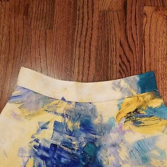 🎨Watercolor H&M Skirt🎨 - Picture 5 of 9